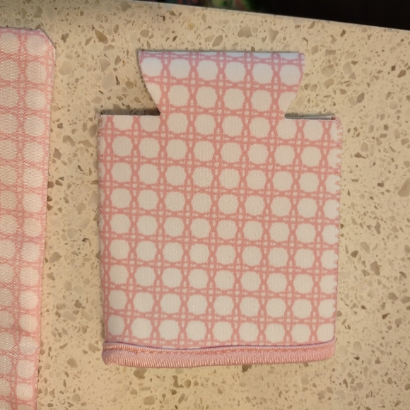 NWT Lilly Pulitzer Beach Essentials - Picture 3 of 4